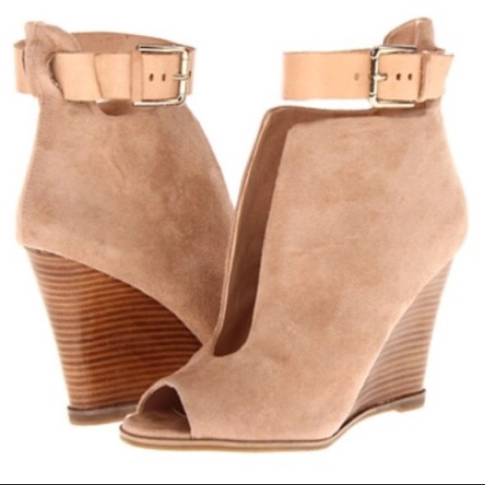 Zigi Soho Nude Suede Wedges Heeled Sandals